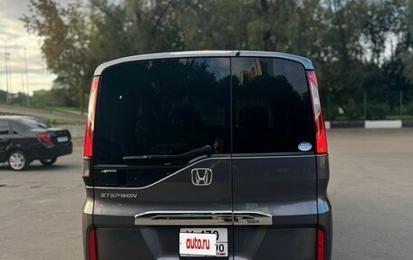 Honda Stepwgn IV, 2019 год, 2 150 000 рублей, 2 фотография