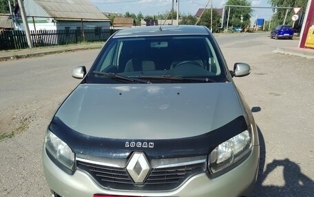 Renault Logan II, 2018 год, 410 000 рублей, 1 фотография