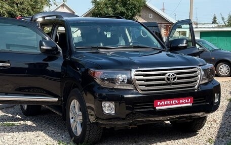 Toyota Land Cruiser 200, 2012 год, 3 400 000 рублей, 8 фотография