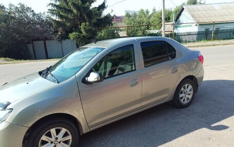 Renault Logan II, 2018 год, 410 000 рублей, 6 фотография