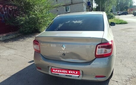 Renault Logan II, 2018 год, 410 000 рублей, 2 фотография