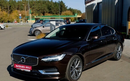 Volvo S90 II рестайлинг, 2020 год, 3 399 000 рублей, 4 фотография