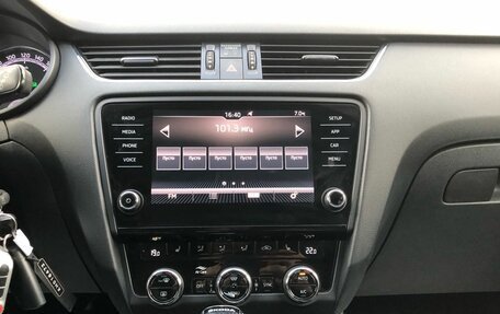 Skoda Octavia, 2018 год, 1 790 000 рублей, 15 фотография