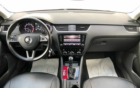 Skoda Octavia, 2018 год, 1 790 000 рублей, 10 фотография