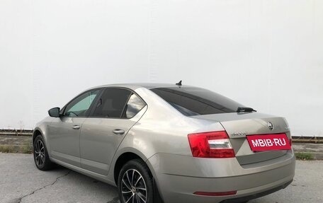 Skoda Octavia, 2018 год, 1 790 000 рублей, 4 фотография