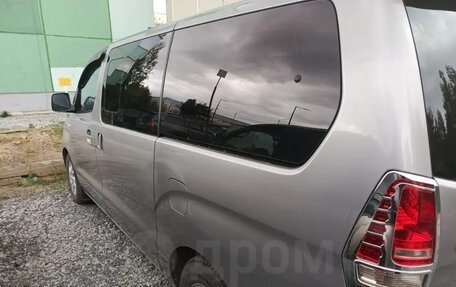 Hyundai Grand Starex Grand Starex I рестайлинг 2, 2011 год, 1 600 000 рублей, 12 фотография