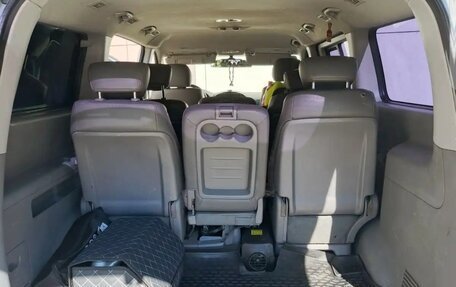 Hyundai Grand Starex Grand Starex I рестайлинг 2, 2011 год, 1 600 000 рублей, 18 фотография