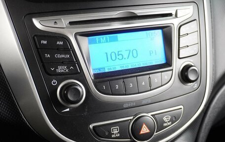 Hyundai Solaris II рестайлинг, 2013 год, 979 000 рублей, 13 фотография