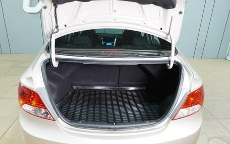 Hyundai Solaris II рестайлинг, 2013 год, 979 000 рублей, 18 фотография