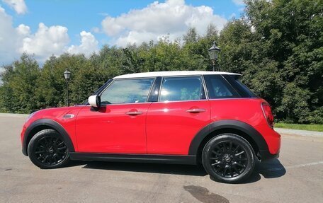 MINI Hatch, 2019 год, 1 900 000 рублей, 10 фотография