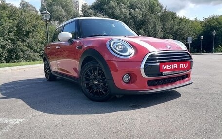 MINI Hatch, 2019 год, 1 900 000 рублей, 4 фотография