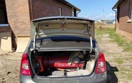 Renault Logan I, 2010 год, 280 000 рублей, 4 фотография