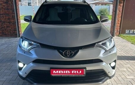 Toyota RAV4, 2017 год, 1 920 000 рублей, 1 фотография