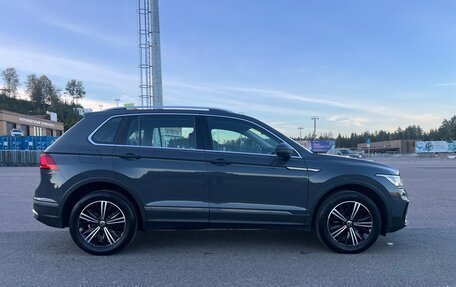 Volkswagen Tiguan II, 2021 год, 4 050 000 рублей, 7 фотография