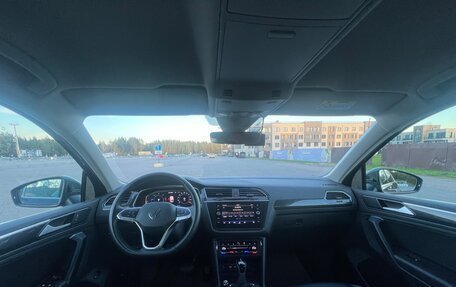 Volkswagen Tiguan II, 2021 год, 4 050 000 рублей, 11 фотография