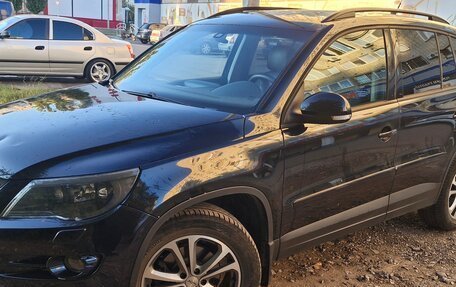 Volkswagen Tiguan I, 2011 год, 1 200 000 рублей, 2 фотография