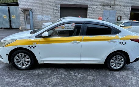 Hyundai Solaris II рестайлинг, 2019 год, 750 000 рублей, 4 фотография