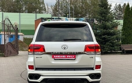 Toyota Land Cruiser 200, 2018 год, 6 990 000 рублей, 8 фотография
