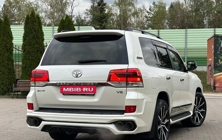 Toyota Land Cruiser 200, 2018 год, 6 990 000 рублей, 11 фотография