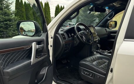 Toyota Land Cruiser 200, 2018 год, 6 990 000 рублей, 17 фотография