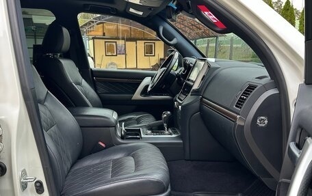 Toyota Land Cruiser 200, 2018 год, 6 990 000 рублей, 28 фотография