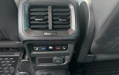 Volkswagen Tiguan II, 2018 год, 2 250 000 рублей, 7 фотография