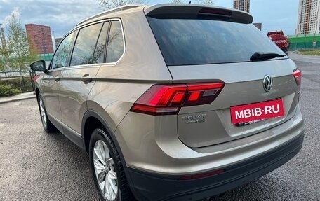 Volkswagen Tiguan II, 2018 год, 2 250 000 рублей, 5 фотография