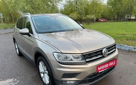 Volkswagen Tiguan II, 2018 год, 2 250 000 рублей, 3 фотография