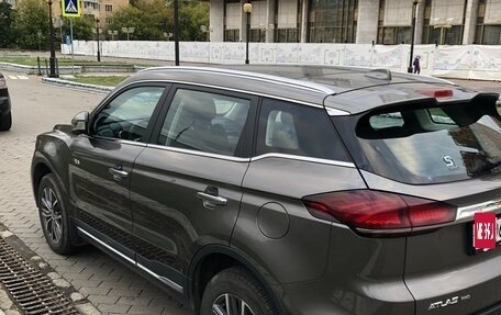 Geely Atlas, 2023 год, 2 950 000 рублей, 3 фотография