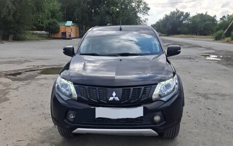 Mitsubishi L200 IV рестайлинг, 2018 год, 1 800 000 рублей, 1 фотография