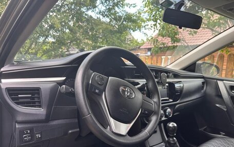 Toyota Corolla, 2013 год, 1 200 000 рублей, 6 фотография