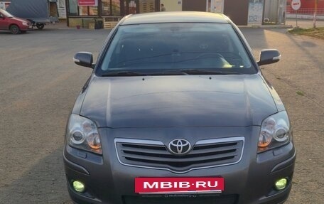 Toyota Avensis III рестайлинг, 2007 год, 1 090 000 рублей, 2 фотография