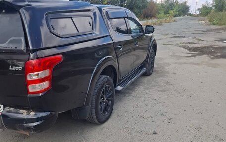Mitsubishi L200 IV рестайлинг, 2018 год, 1 800 000 рублей, 9 фотография