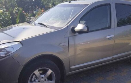 Renault Sandero I, 2010 год, 460 000 рублей, 3 фотография