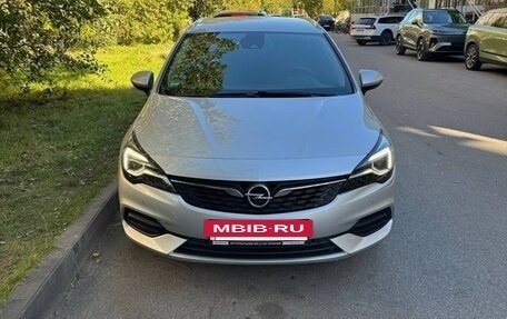 Opel Astra K, 2020 год, 1 520 000 рублей, 2 фотография