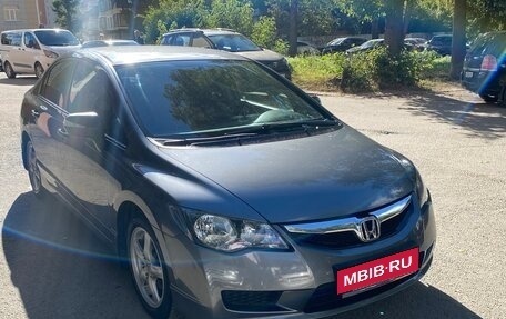 Honda Civic VIII, 2009 год, 1 080 000 рублей, 2 фотография