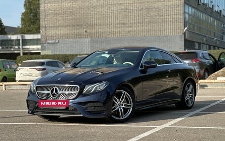 Mercedes-Benz E-Класс, 2019 год, 4 000 000 рублей, 4 фотография