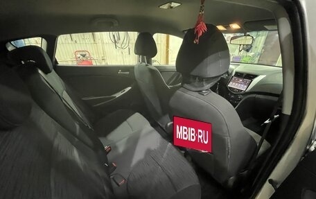 Hyundai Solaris II рестайлинг, 2015 год, 900 000 рублей, 4 фотография