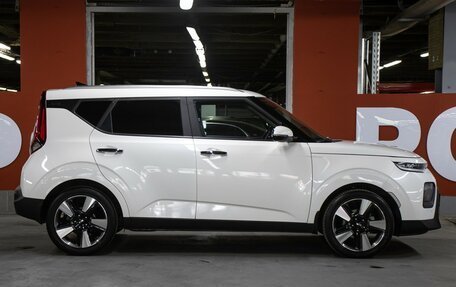 KIA Soul III, 2021 год, 2 098 000 рублей, 4 фотография