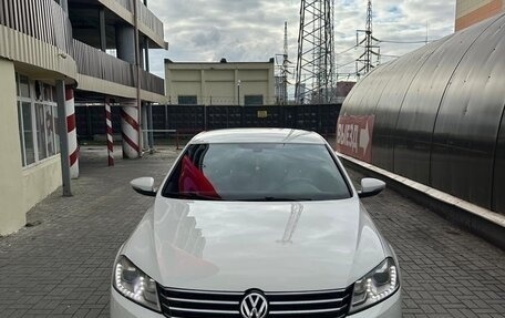 Volkswagen Passat B7, 2013 год, 1 480 000 рублей, 1 фотография