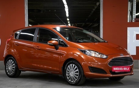 Ford Fiesta, 2015 год, 849 000 рублей, 3 фотография
