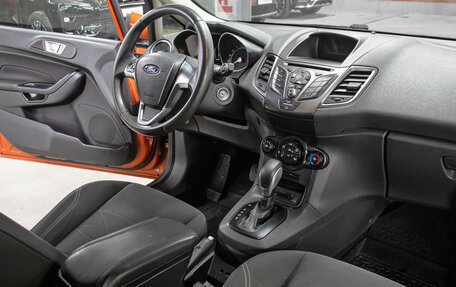 Ford Fiesta, 2015 год, 849 000 рублей, 11 фотография