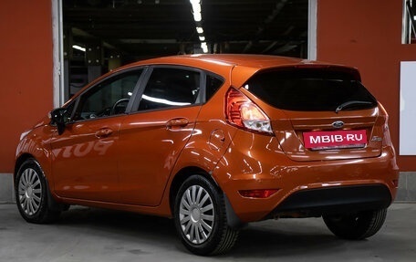 Ford Fiesta, 2015 год, 849 000 рублей, 7 фотография