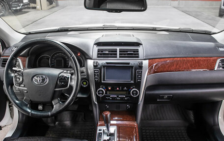 Toyota Camry, 2013 год, 1 398 000 рублей, 15 фотография