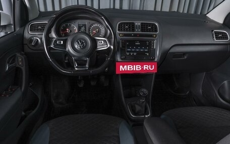 Volkswagen Polo VI (EU Market), 2019 год, 1 209 000 рублей, 6 фотография