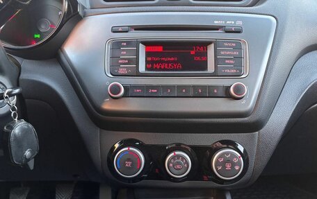 KIA Rio III рестайлинг, 2015 год, 889 000 рублей, 19 фотография