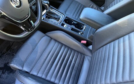 Volkswagen Passat B8 рестайлинг, 2019 год, 2 600 000 рублей, 9 фотография