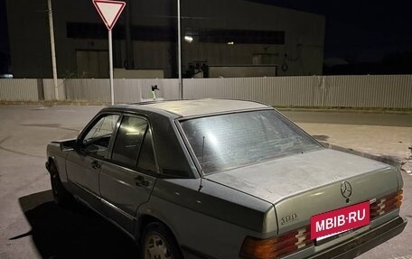 Mercedes-Benz 190 (W201), 1984 год, 150 000 рублей, 4 фотография