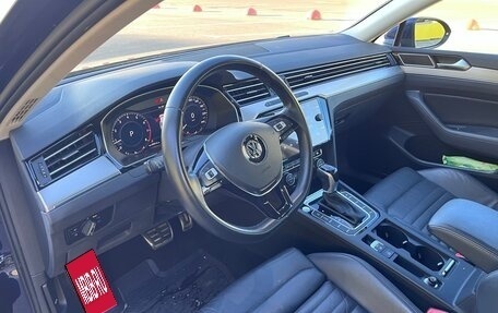 Volkswagen Passat B8 рестайлинг, 2019 год, 2 600 000 рублей, 12 фотография