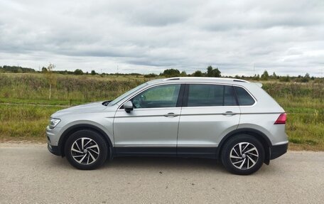Volkswagen Tiguan II, 2018 год, 1 850 000 рублей, 2 фотография